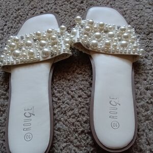 Rouge Helium Women’s Pearl Embellished Slide Sandals - Cream